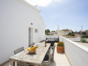Apartamento con 2 habitaciones, terraza y aire acondicionado en Empuriabrava - HISP-289-50